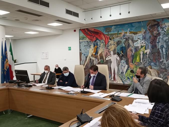 Insediata la commissione consiliare Bilancio, il presidente Montuoro: "Lavoreremo in sinergia per dare risposte che i calabresi si aspettano" images Insediata la commissione consiliare Bilancio, il presidente Montuoro: "Lavoreremo in sinergia per dare risposte che i calabresi si aspettano"