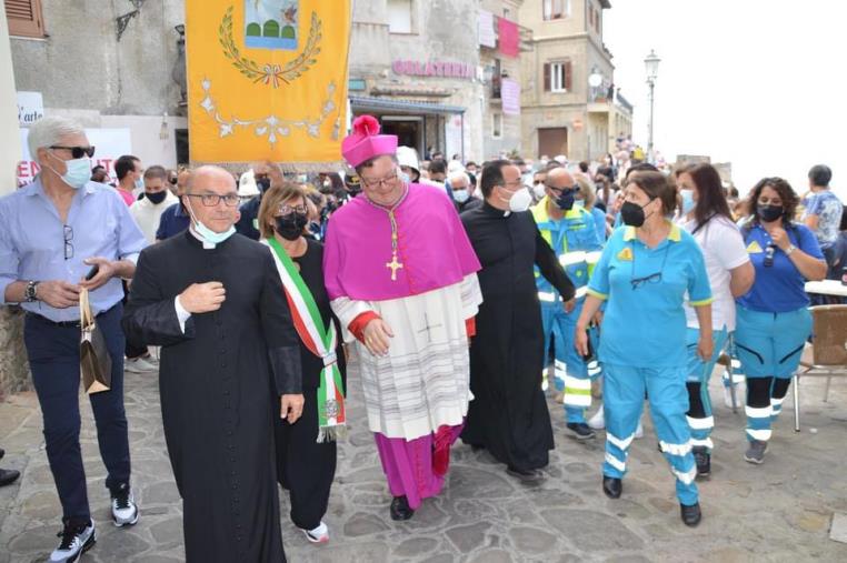 images Cariati. Il benvenuto della comunità a Monsignor Aloise