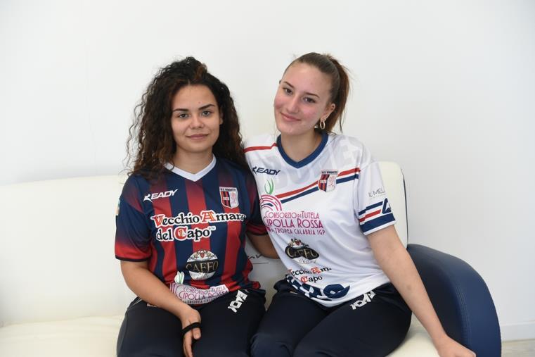 images Calcio, domani la Vibonese in campo contro il Messina con la nuova maglia dedicata alla Cipolla Rossa di Tropea IGP