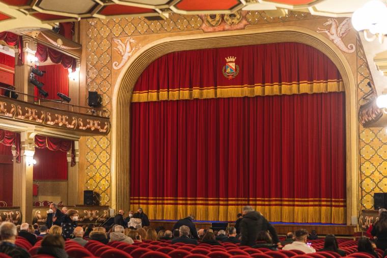 Teatro, ultime battute per la rassegna "Vacantiandu" a Lamezia: sabato al Grandinetti "Orgasmo e pregiudizio" images Teatro, ultime battute per la rassegna "Vacantiandu" a Lamezia: sabato al Grandinetti "Orgasmo e pregiudizio"