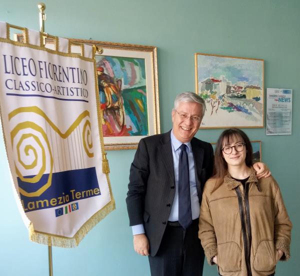 images Un'alunna del Liceo Artistico “F. Fiorentino” di Lamezia Terme è tra gli otto vincitori del Concorso “Cucù Parade” 
