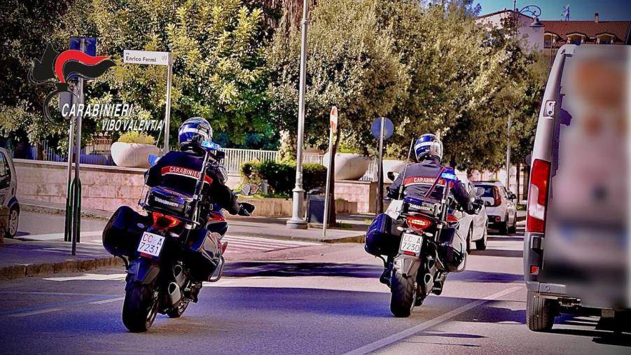 Falsi e corruzione nella pubblica istruzione: 10 arresti tra Vibo Valentia, Cosenza, Catanzaro, Reggio Calabria e Napoli (I NOMI) images Falsi e corruzione nella pubblica istruzione: 10 arresti tra Vibo Valentia, Cosenza, Catanzaro, Reggio Calabria e Napoli (I NOMI)