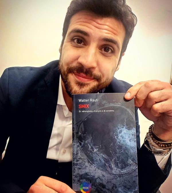 'Ndrangheta, amore e vendetta nel nuovo libro di Walter Rauti: "L'ho dedicato al procuratore Gratteri" images 'Ndrangheta, amore e vendetta nel nuovo libro di Walter Rauti: "L'ho dedicato al procuratore Gratteri"