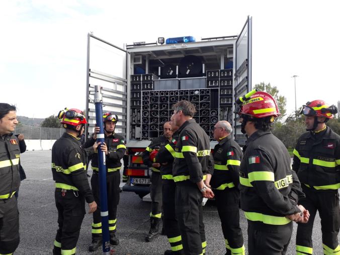 Concluso il corso di formazione dei vigili del fuoco per chimici a Catanzaro images Concluso il corso di formazione dei vigili del fuoco per chimici a Catanzaro
