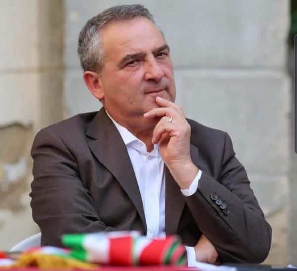 images Coronavirus. Il sindaco si rivolge ai cittadini di Girifalco: "Diamo una mano a chi è più debole"