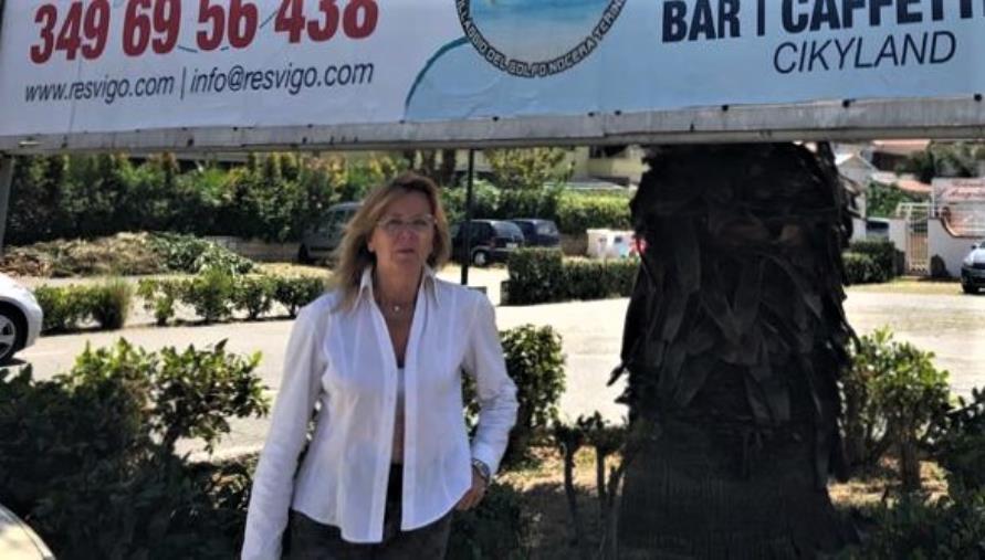 Nel pianeta blu cobalto di Krystyna de’ Medici images Nel pianeta blu cobalto di Krystyna de’ Medici