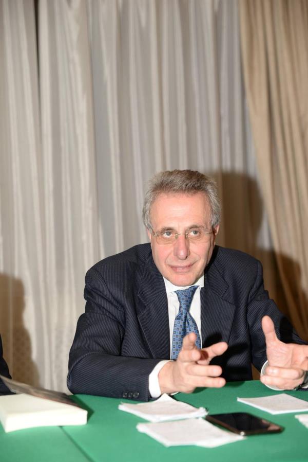 Unical. Iniziano oggi le lezioni di "Intelligence" del professore Mario Caligiuri images Unical. Iniziano oggi le lezioni di "Intelligence" del professore Mario Caligiuri