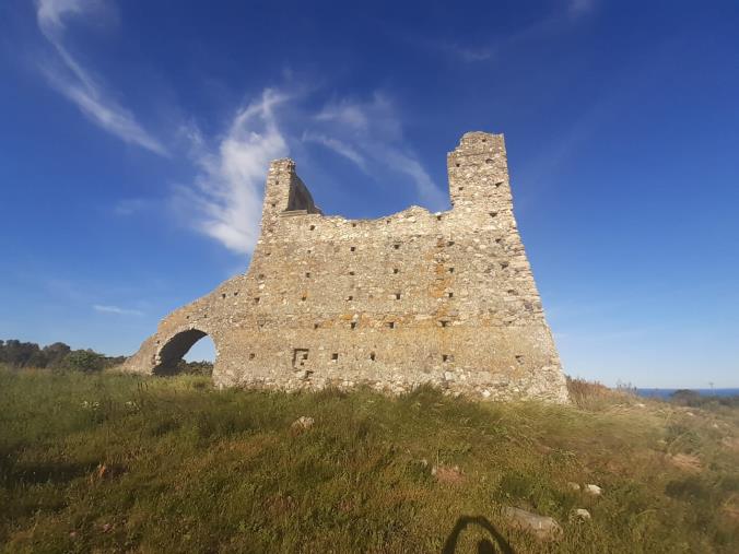 images Torre Cavallara di Catanzaro. L'appello di Taverniti: "Salviamola prima che diventi un anonimo rudere"
