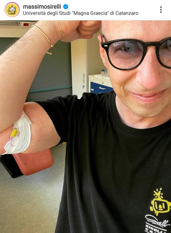 Il catanzarese Sirelli racconta come ha sconfitto il cancro: “Mi hanno salvato il team del Policlinico e l’arte” images Il catanzarese Sirelli racconta come ha sconfitto il cancro: “Mi hanno salvato il team del Policlinico e l’arte”