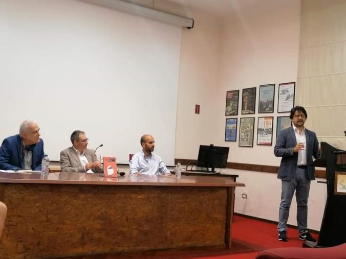 "Libri & bollicine". Domenico Mauro conclude la rassegna al Musmi di Catanzaro, dal 26 luglio appuntamento a Soverato images "Libri & bollicine". Domenico Mauro conclude la rassegna al Musmi di Catanzaro, dal 26 luglio appuntamento a Soverato