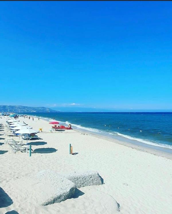 Moda. Il 10 luglio continua il casting di Hettabretz a Soverato (TUTTE LE INFO) images Moda. Il 10 luglio continua il casting di Hettabretz a Soverato (TUTTE LE INFO)