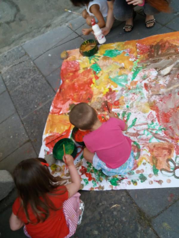 images Catanzaro. Sabato di festa a Sant'Angelo: scout e abitanti del quartiere insieme per balli, giochi e merende  