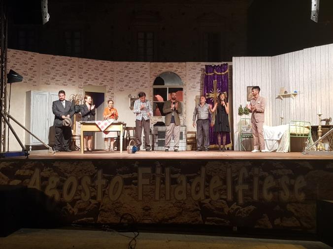 Agosto Filadelfiese. Teatro, Sul palco anche la compagnia lametina Vercillo images Agosto Filadelfiese. Teatro, Sul palco anche la compagnia lametina Vercillo