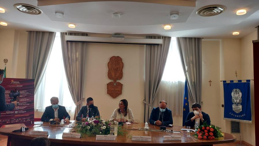 images Il Festival d'Autunno compie 18 anni, Tonia Santacroce: "Dal 17 al 26 settembre cultura e arte nel centro storico di Catanzaro" (IL PROGRAMMA)