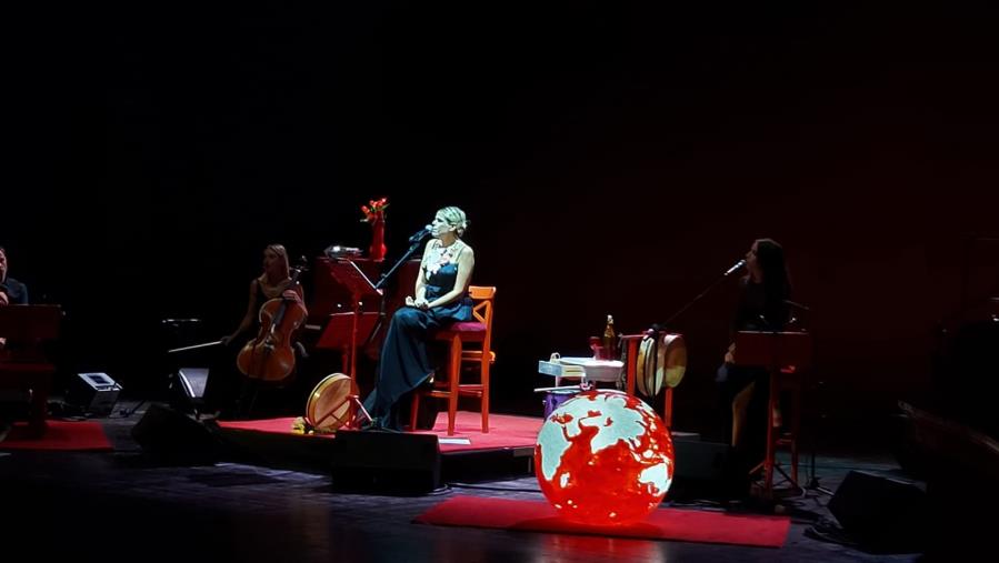 Catanzaro. Tosca al Politeama porta in tutto il mondo il pubblico del Festival d'Autunno con "Morabeza estate" images Catanzaro. Tosca al Politeama porta in tutto il mondo il pubblico del Festival d'Autunno con "Morabeza estate"