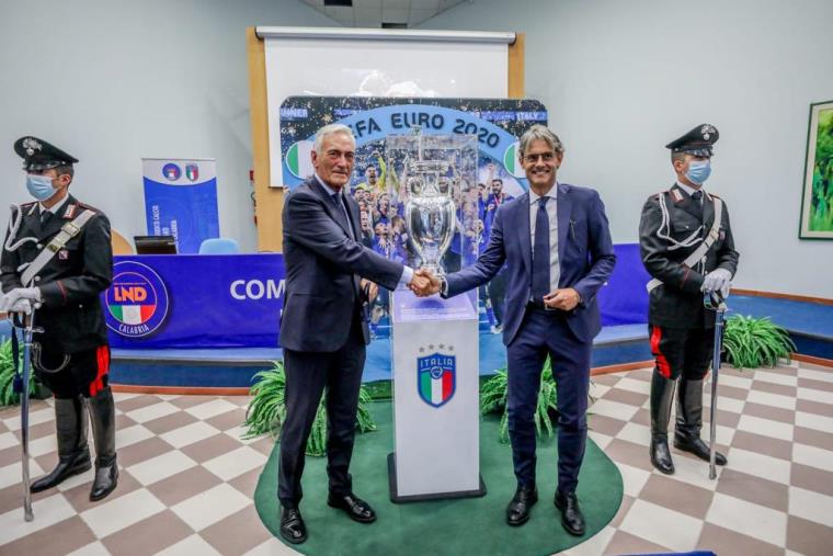 Figc. Al Centro Tecnico Federale la visita del presidente Gabriele Gravina. Esposta al pubblico la Coppa Europa images Figc. Al Centro Tecnico Federale la visita del presidente Gabriele Gravina. Esposta al pubblico la Coppa Europa