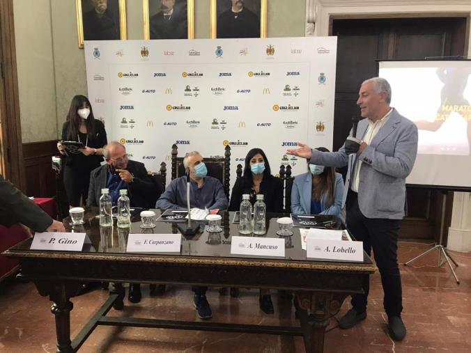 images Catanzaro. Lab32 presenta la prima maratona della città a cui si affiancherà la "Run for Family" di 4 km