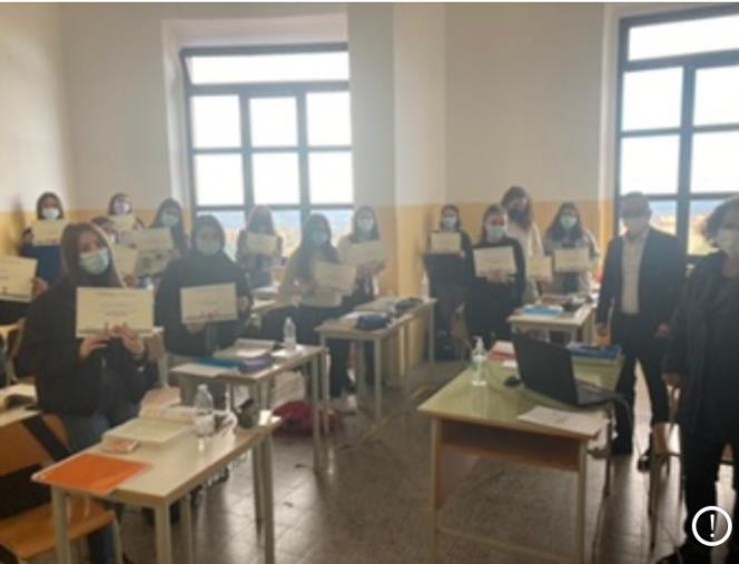 images Catanzaro. L’IIS “G. De Nobili” ottiene il riconoscimento europeo per il progetto eTwinning "Vies Connectées"