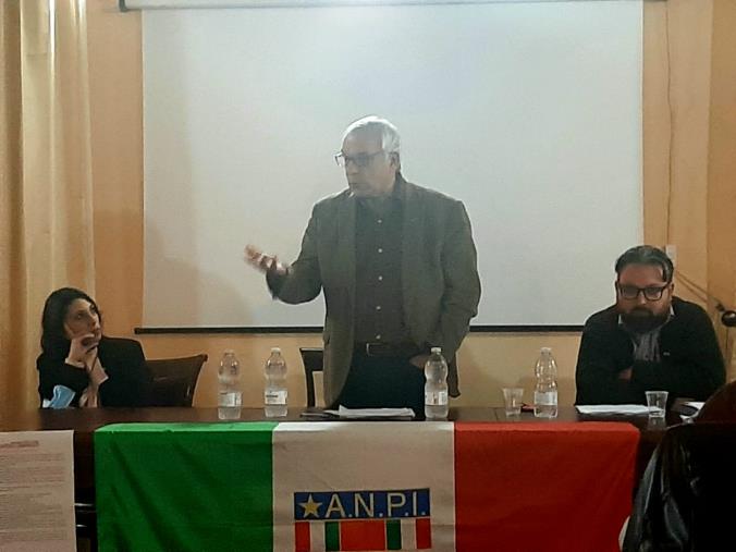 Generazioni a confronto nel corso del II Congresso dell'Anpi Sezione intercomunale "Savina Bozzano" a Cropani images Generazioni a confronto nel corso del II Congresso dell'Anpi Sezione intercomunale "Savina Bozzano" a Cropani
