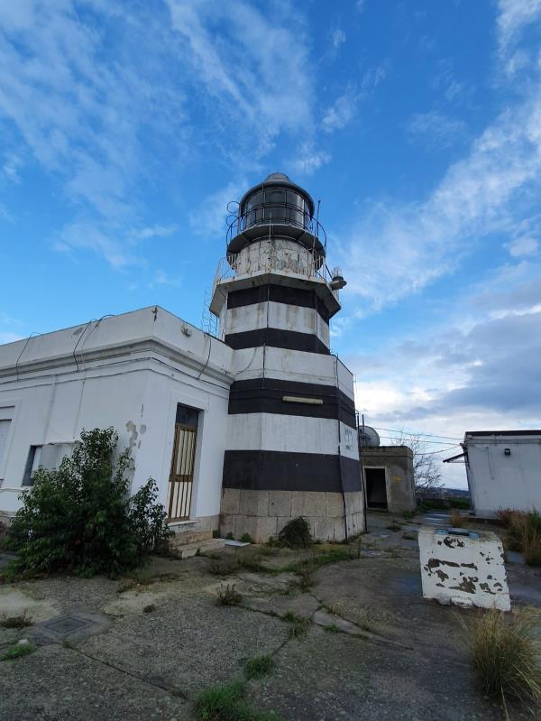 images Faro di Punta Stilo, la riflessione di Taverniti: "Salviamolo dal degrado e dall'abbandono"
