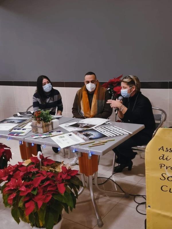 Presentato a Sellia Marina, presso il Parco Commerciale La Rocca, il calendario realizzato dall'associazione 'Ginevra' images Presentato a Sellia Marina, presso il Parco Commerciale La Rocca, il calendario realizzato dall'associazione 'Ginevra'