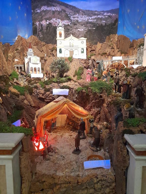 Presepe nel solco del Sinodo: ecco la natività rappresentata nell'ambiente di Gimigliano images Presepe nel solco del Sinodo: ecco la natività rappresentata nell'ambiente di Gimigliano