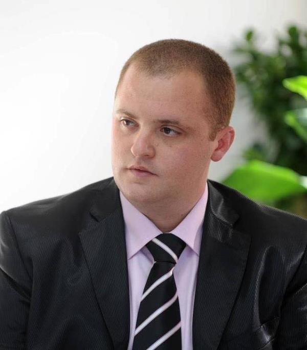 In quattro aggrediscono il sindaco di Dasà: indagano i carabinieri images In quattro aggrediscono il sindaco di Dasà: indagano i carabinieri