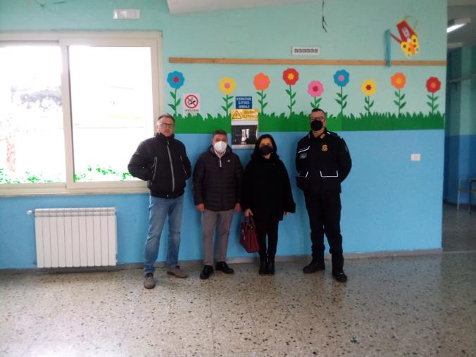 images Allarmi e vigilanza, da oggi le scuole di Isola Capo Rizzuto sono più sicure