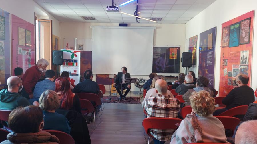Canzoni di libertà e di pace, al Museo del Rock di Catanzaro l'ANPI dice "no" alla guerra in Ucraina images Canzoni di libertà e di pace, al Museo del Rock di Catanzaro l'ANPI dice "no" alla guerra in Ucraina