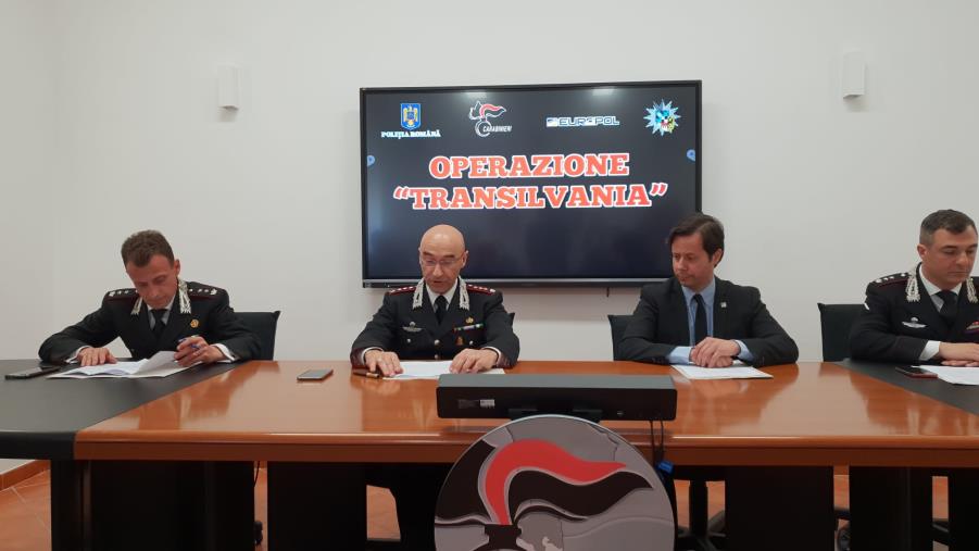 Maxi truffa agli anziani nel Reggino: ecco come venivano ingannate le vittime images Maxi truffa agli anziani nel Reggino: ecco come venivano ingannate le vittime