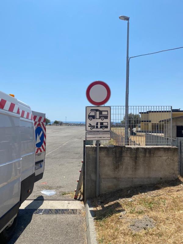 images Catanzaro, divieto di transito e sosta all'area Teti per camper e roulotte: già in vigore l'ordinanza
