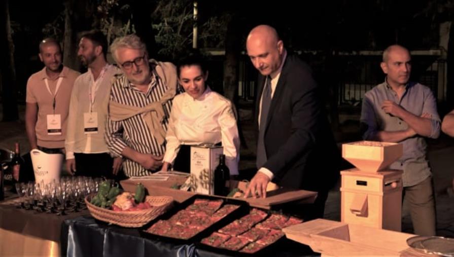Spezzano Albanese patria della "Gabamarita", la tipica pizza arbëreshë conquista il mondo dello street food images Spezzano Albanese patria della "Gabamarita", la tipica pizza arbëreshë conquista il mondo dello street food