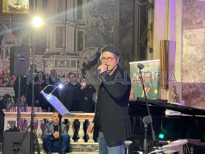 La musica pervade le navate dell'Immacolata: è ancora magia con Bersani e Ioanna a Catanzaro
images La musica pervade le navate dell'Immacolata: è ancora magia con Bersani e Ioanna a Catanzaro