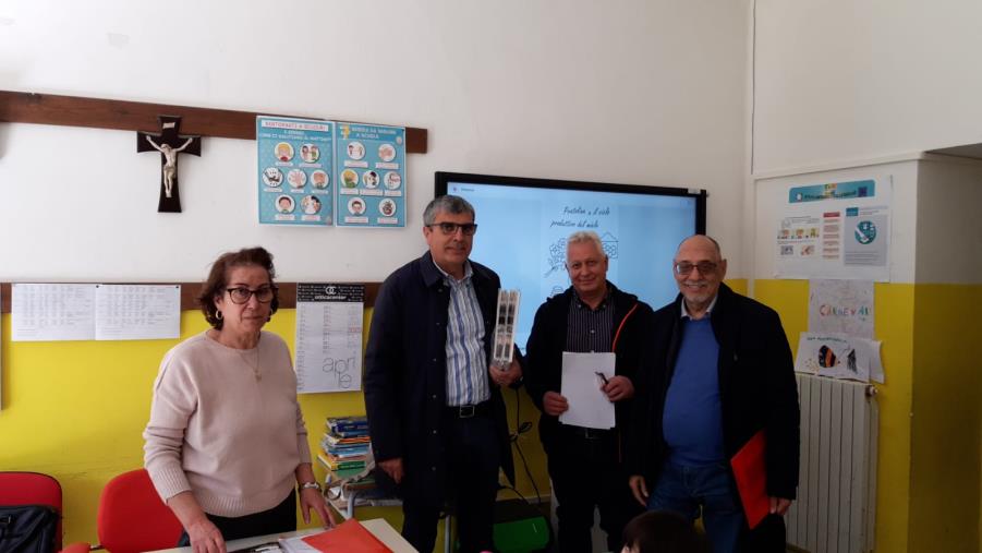 Tecnologie e minori, al via l'Osservatorio tra Istituto comprensivo di Squillace e Comune di Vallefiorita images Tecnologie e minori, al via l'Osservatorio tra Istituto comprensivo di Squillace e Comune di Vallefiorita