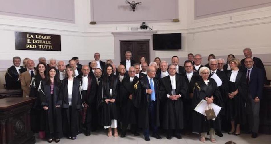 Cerimonia di premiazione degli avvocati, Agosto: "E' un momento di festa per tutti dai decani ai più giovani" images Cerimonia di premiazione degli avvocati, Agosto: "E' un momento di festa per tutti dai decani ai più giovani"