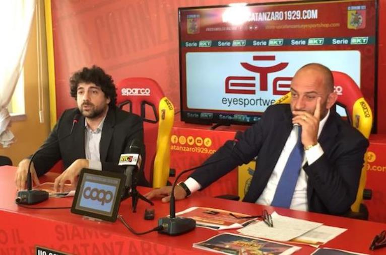images Us Catanzaro 1929, campagna abbonamenti per la Serie B, Foresti: "Tanti benefit per i tifosi e premio fedeltà"