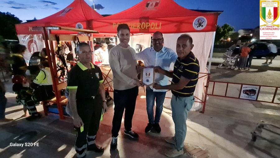 images Cropani, bimbi in piazza per la seconda edizione di “Pompieropoli”