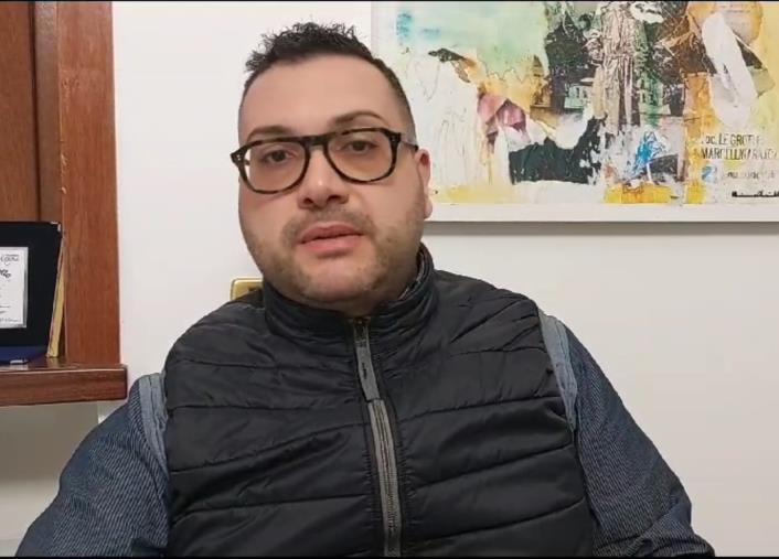 Rogo nel capannone del Catanzarese, un imprenditore messo in ginocchio: "Ora aiutatemi" images Rogo nel capannone del Catanzarese, un imprenditore messo in ginocchio: "Ora aiutatemi"