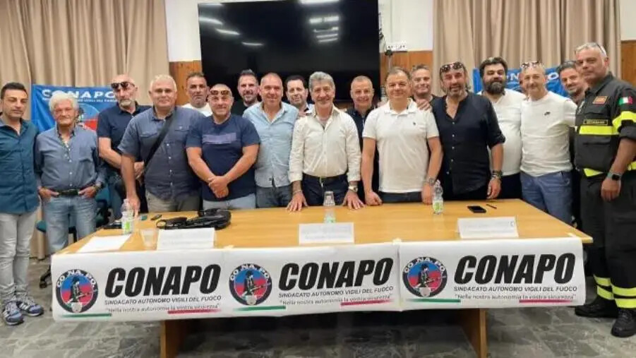 images Partecipazione e confronto all'incontro tra Conapo e Vigili del Fuoco di Catanzaro