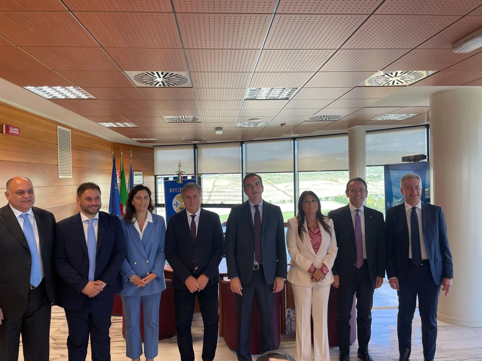 Presentata la nuova Giunta regionale, Occhiuto: “Obiettivo di legislatura è uscire dal piano di rientro della sanità”