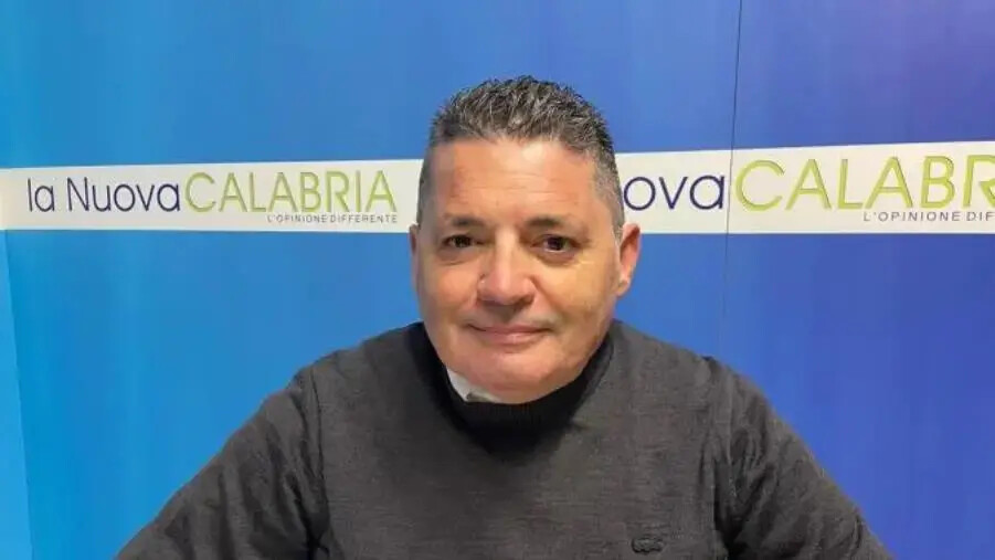 Riccio: “Comune ipocrita e ideologizzato: patrocina l’evento ANPI e censura la memoria di Sergio Ramelli” images Riccio: “Comune ipocrita e ideologizzato: patrocina l’evento ANPI e censura la memoria di Sergio Ramelli”