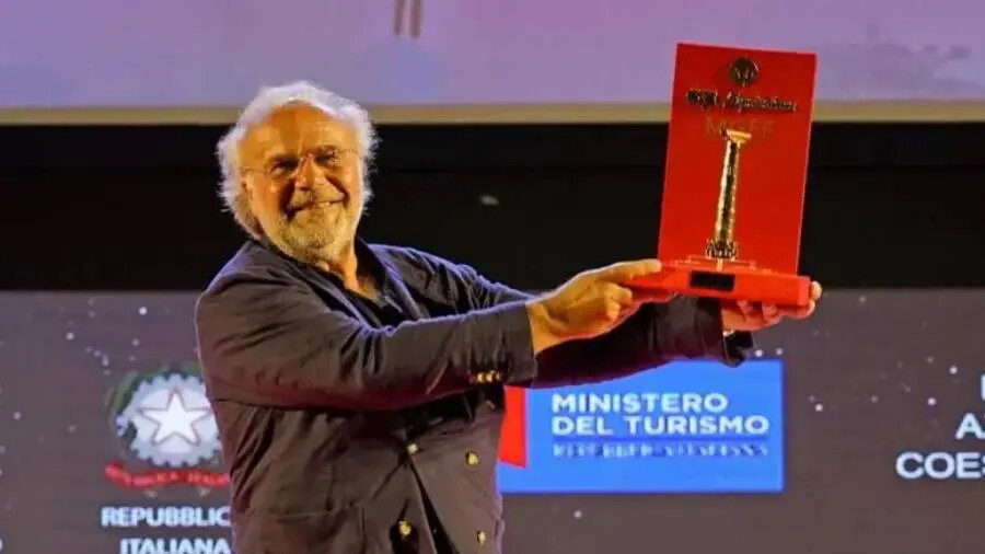 MGFF, la terza serata tra comicità e riflessione con Jerry Calà e Mimmo Calopresti
images MGFF, la terza serata tra comicità e riflessione con Jerry Calà e Mimmo Calopresti