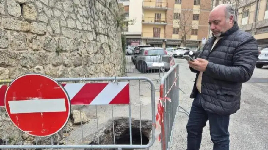 images Catanzaro, Critelli (Nuova Genesi): “Fogna a cielo aperto da circa un mese a via Schipani”