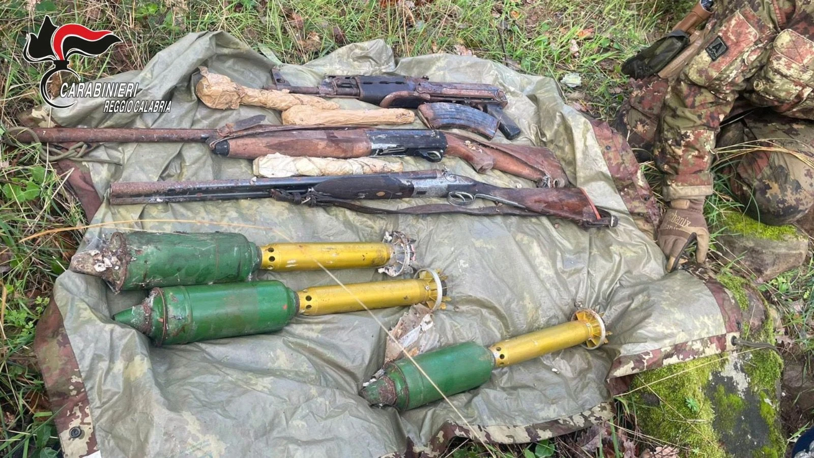 Scoperto un arsenale in Aspromonte, sequestrate armi da guerra e razzi anticarro
