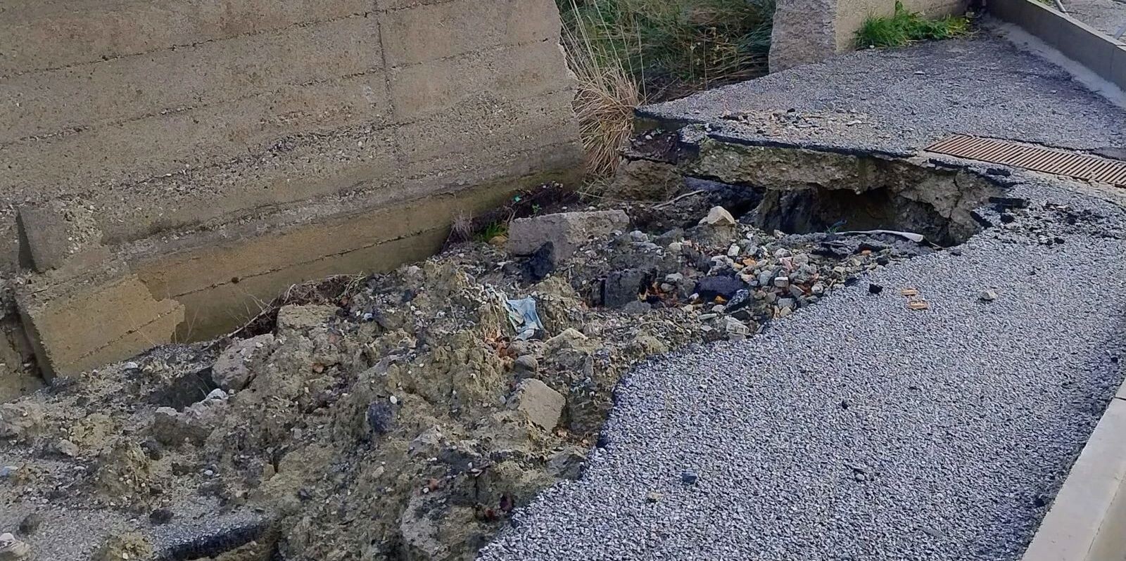 images Catanzaro, Critelli (Nuova Genesi): "Al Cimitero di Santa Maria i cittadini devono pensare anche alla luce per i defunti"