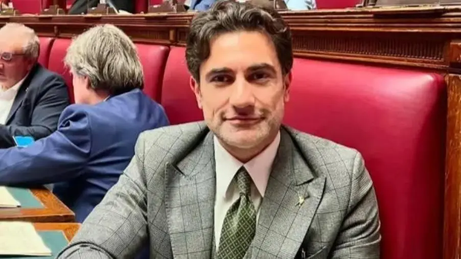 Sfregiata l'auto di Agostinelli, Furgiuele (Lega): "Non si farà intimorire da questo vile gesto" images Sfregiata l'auto di Agostinelli, Furgiuele (Lega): "Non si farà intimorire da questo vile gesto"