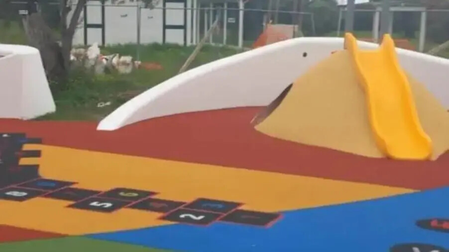 images Simeri Crichi, il comune amico dei bambini: tutto pronto per l'inaugurazione del nuovo parco giochi