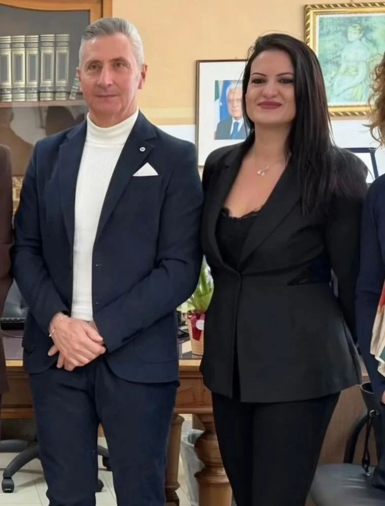 "Giornata della Poesia": Taurianova inaugura la “Via dei Poeti” intorno alla biblioteca 