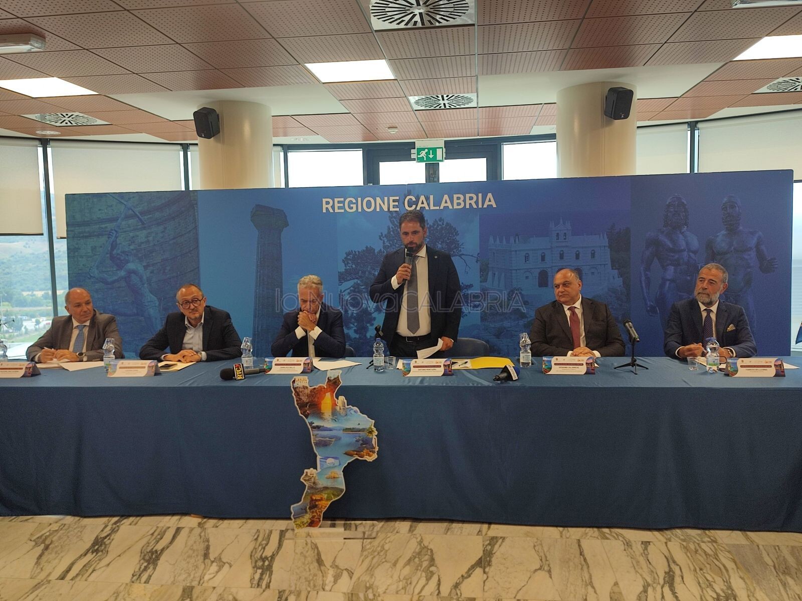 images Si avvia l'asse economico-commerciale tra Calabria e Hong Kong: l'incontro in Cittadella 