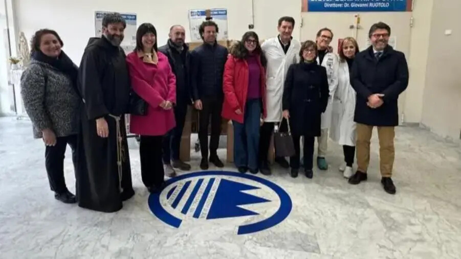 images Catanzaro, donati all’AOU “Dulbecco” vestiti nuovi destinati ai bimbi ricoverati e alle loro famiglie